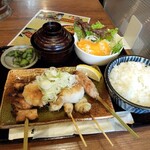 元祖やきとり串八珍 - やきとり定食　塩ポン酢味　全景