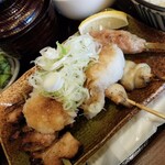 元祖やきとり串八珍 - やきとり定食　焼き鳥アップ　炭で焼いた焼き鳥にさっぱりおろしは贅沢！