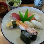 Kaiten Sushi Bunbun - ぶんぶんランチ　810円