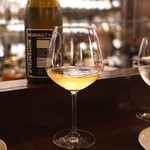 マルゴ - Meursault 1er Cru Les Charmes 2011 Butterfield　(2015/05)