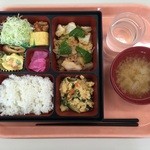 きよっち食堂 - お弁当定食、490円です。