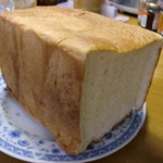 パン工房 とーくん - 食パン半斤です。