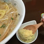 麺処さくら屋 - しょうが白味噌野菜ラーメンに添えられている「別盛りしょうが」