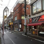 やまじゅう - 鶏のお店が３軒連なってます