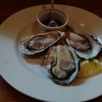 Oyster Bar Umi to Tsuki - 桃取、日生、情鳥