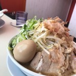 ラーメン　つけ麺　天高く翔べ！ - らーめん(スペシャル盛り)野菜、ニンニク、アブラ、カラメ増し