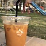 ローソン - ドリンク写真:MACHI cafe ☆ アイスコーヒー(M）¥150 … 隣の公園で  満開の桜を眺めながら  コーヒータイムです♪♪店員のお姉さんが 作ってくれました ╰(*´︶`*)╯♡ 