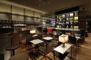 illy Cafe Yurakucho Itoshia Ten - 