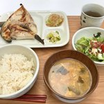 うちごはん - カンパチのかま燻製定食