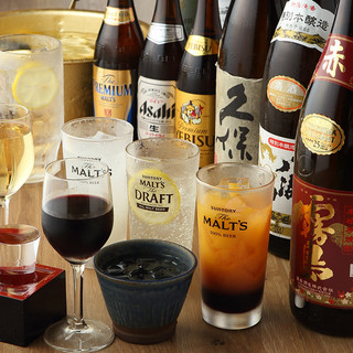 An extensive drink menu boasting local sake. Courses include all-you-can-drink