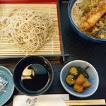 Soba Dokoro Yamamoto - 漬物 自家製ぽくて 良いですね 