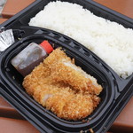 とんかつ おさむ - 料理写真:すごくおいしいとんかつ弁当