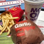 McDonald's Ariake Pakubiru Ten - グランガーリックペッパーセット 690円。