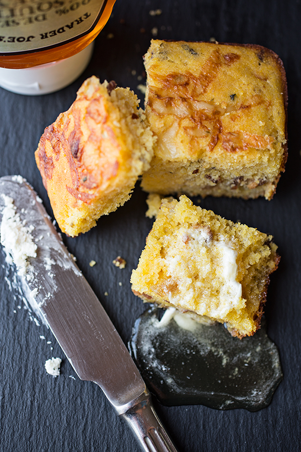 Cornbread | thecozyapron.com