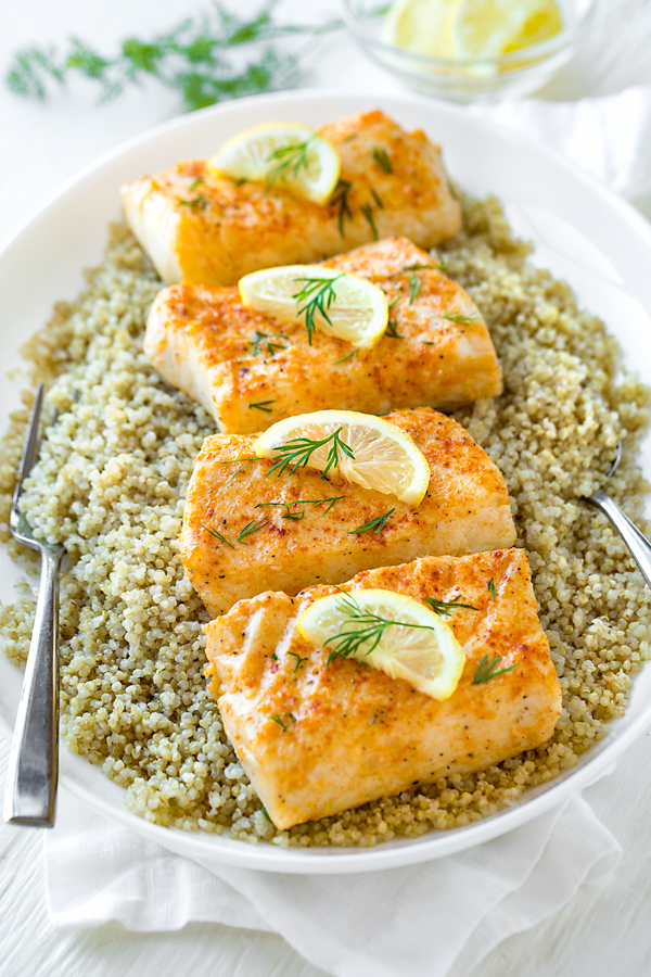 Baked Halibut | thecozyapron.com