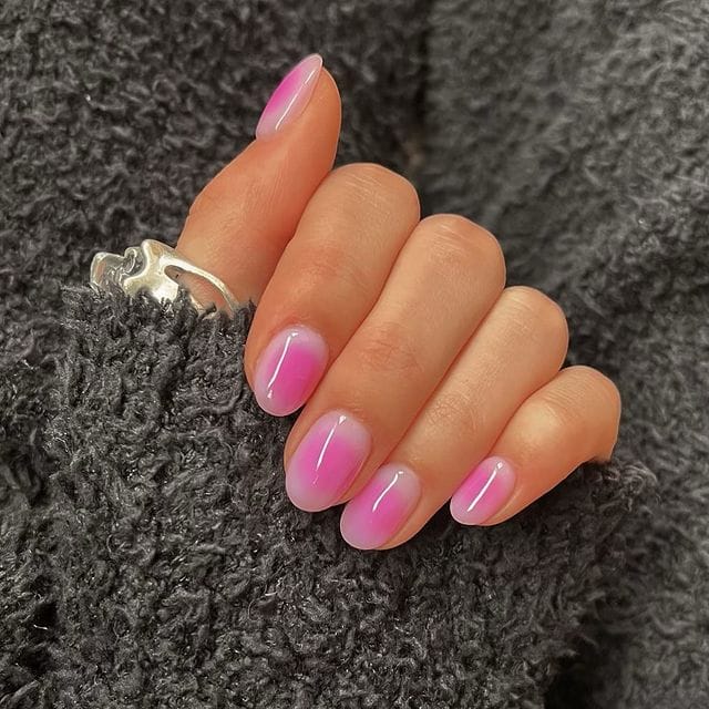 18 Captivating Aura Nails You'll Want To Copy