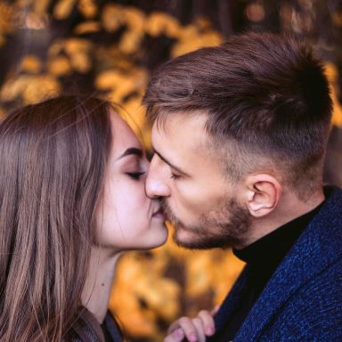 7 Dating Power Moves That Protect Women Against Narcissists