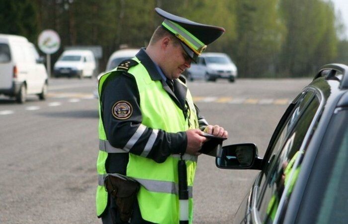 Вопросы инспектора ГАИ, на которые водитель может смело не отвечать