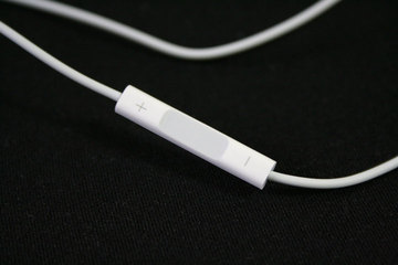 apple_earphone_3_.jpg