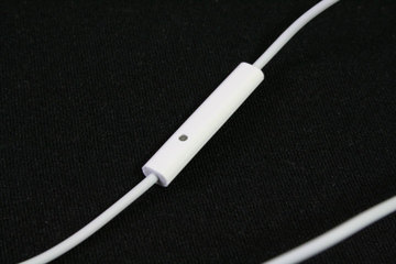 apple_earphone_4_.jpg