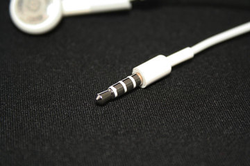 apple_earphone_6_.jpg