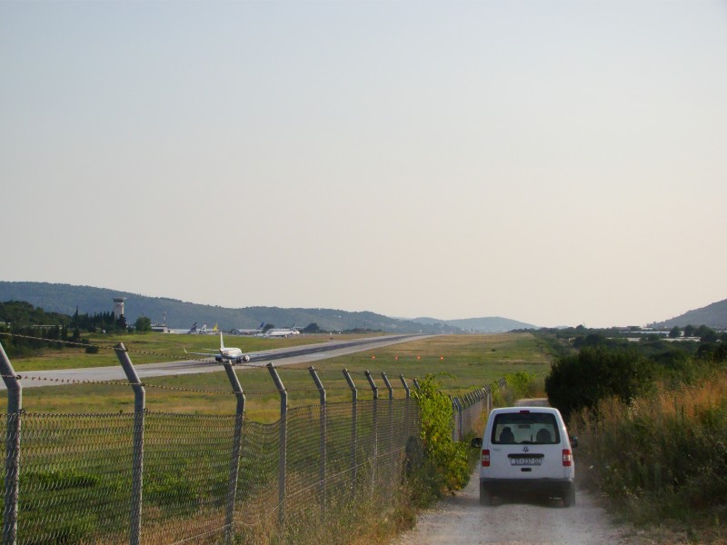 File:Split Airport runway.JPG