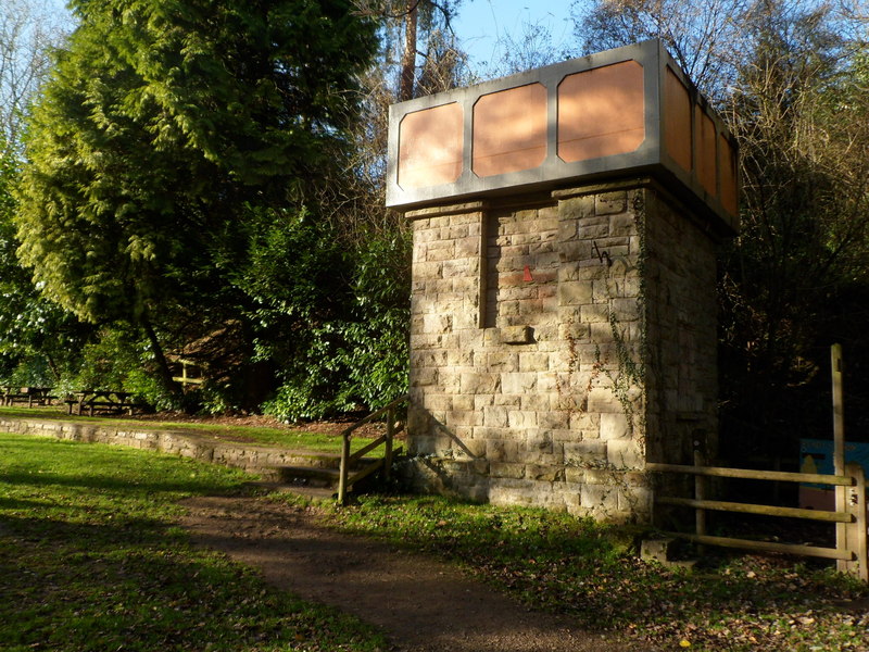 File:Old water tank at the Old Station, Tintern (geograph 3576960).jpg