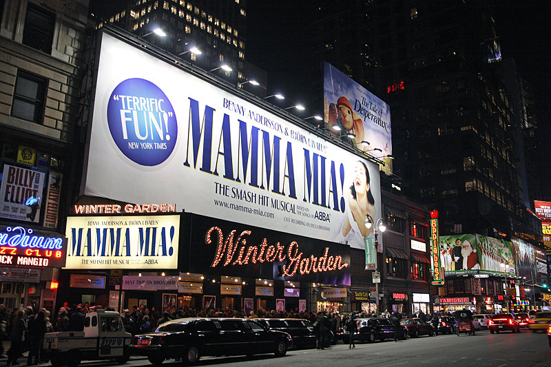 File:NY Broadway 01.jpg