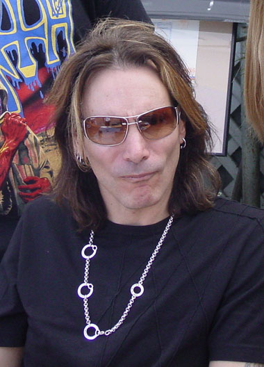 File:SteveVai May2007.jpg