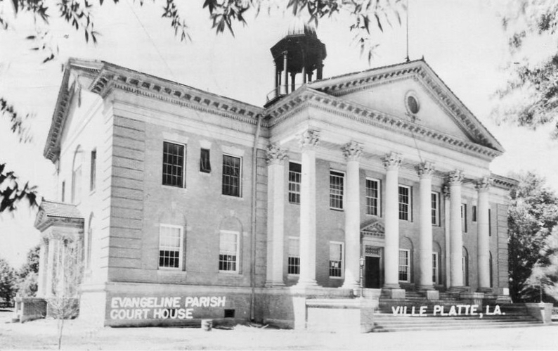 File:Evangeline Parish Court House Ville Platte Louisiana Real Photo Postcard.jpg