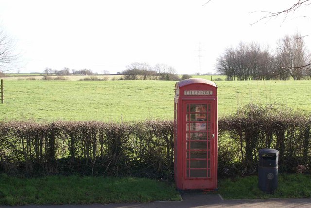 File:Lutton's telephone centre - geograph.org.uk - 344492.jpg