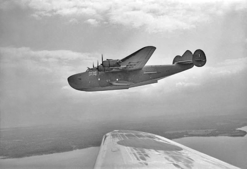 File:IWM-CH14743 Boeing 314 205210663.jpg