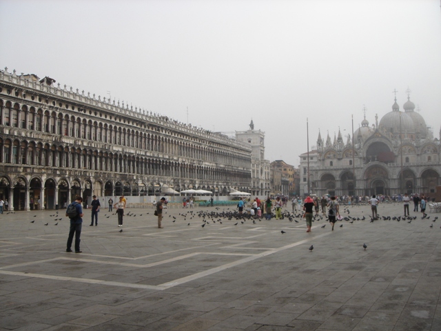 File:Piazza San Marco wts.jpg