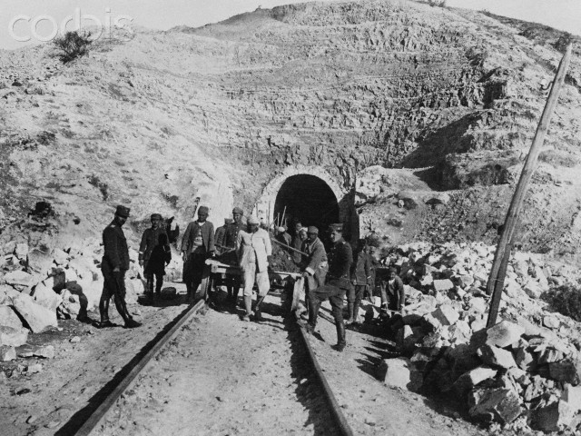 File:Turkish prisoners at work in a POW camp Aug 1921.jpg