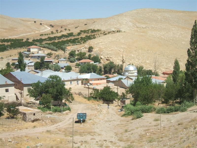 File:BAŞKAYA - panoramio.jpg