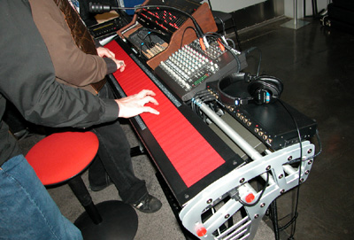 File:Continuum Fingerboard.jpg