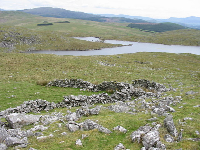 File:Above Llyn Gelli-gain - geograph.org.uk - 446165.jpg