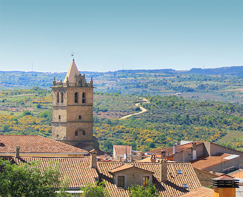 File:Vista de Aldeadávila de la Ribera, Castilla y León (España).jpg