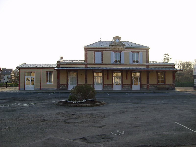 File:Gare de Houlgate 03-01-09.jpg