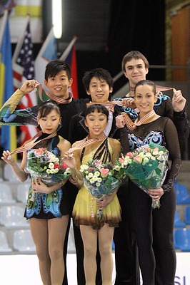 File:2010 Junior Worlds Pairs - Podium - 8298.jpg