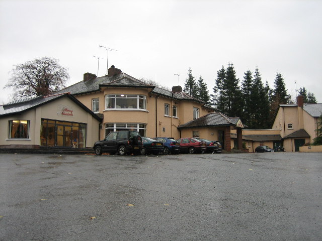 File:Bannville House Hotel - geograph.org.uk - 86122.jpg