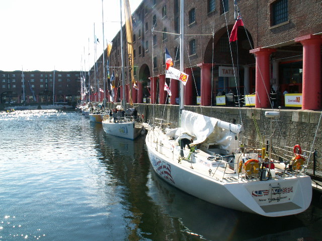 File:Albert dock Liverpool - geograph.org.uk - 53978.jpg