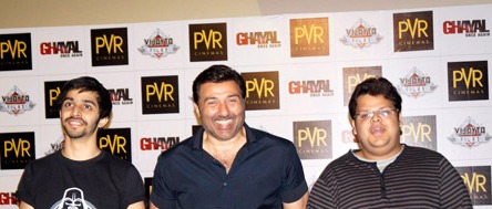 File:Shivam Patil, Sunny Deol, Rishabh Arora.jpg