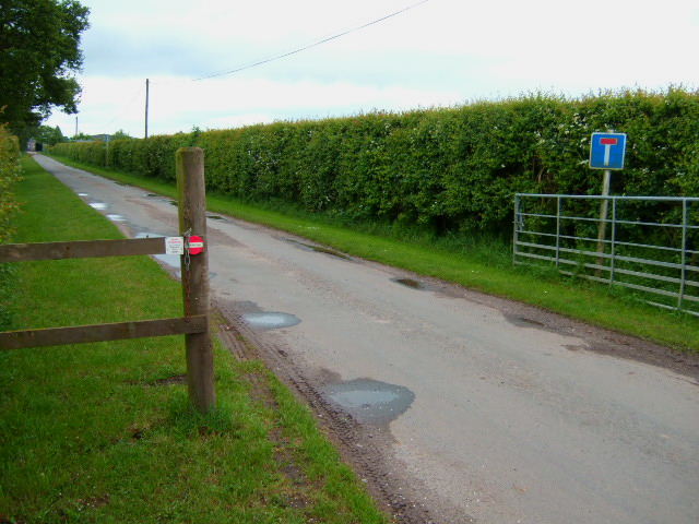 File:Common Lane - geograph.org.uk - 440091.jpg