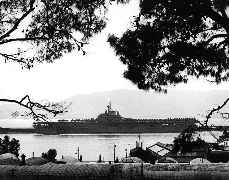 File:USS Valley Forge (CV-45) at Gibraltar in 1948.jpg