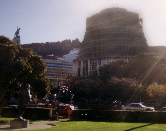 File:NZBeehive-Grutness.jpg