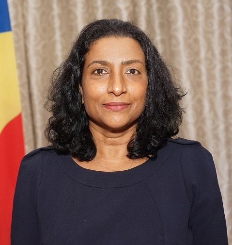 File:May De Silva portrait.jpg