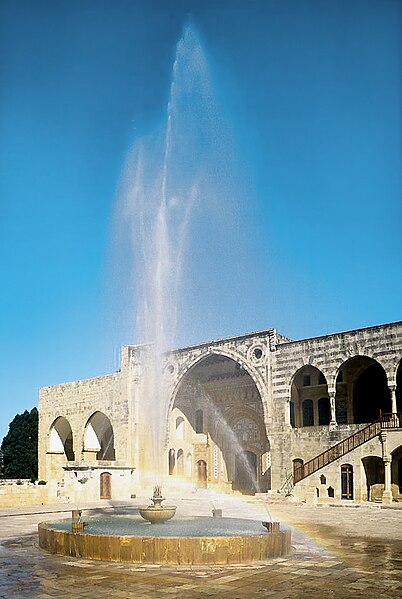 File:Beit ed-Din (2001) 04.jpg