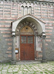 Castiglione di Garfagnana:La chiesa di san Michele