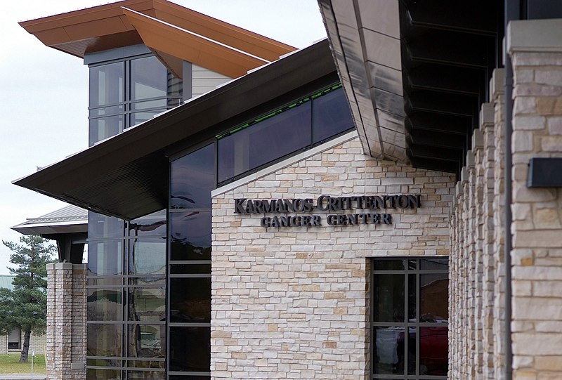 File:Karmanos-Crittenton exterior.jpg